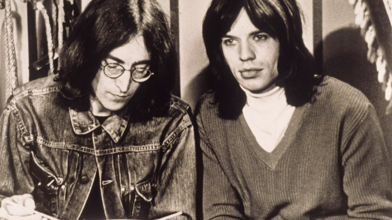 Mick Jagger reconoce a The Beatles como «la máquina de escribir canciones más prolífica» y Paul McCartney toca en el nuevo disco de los Stones