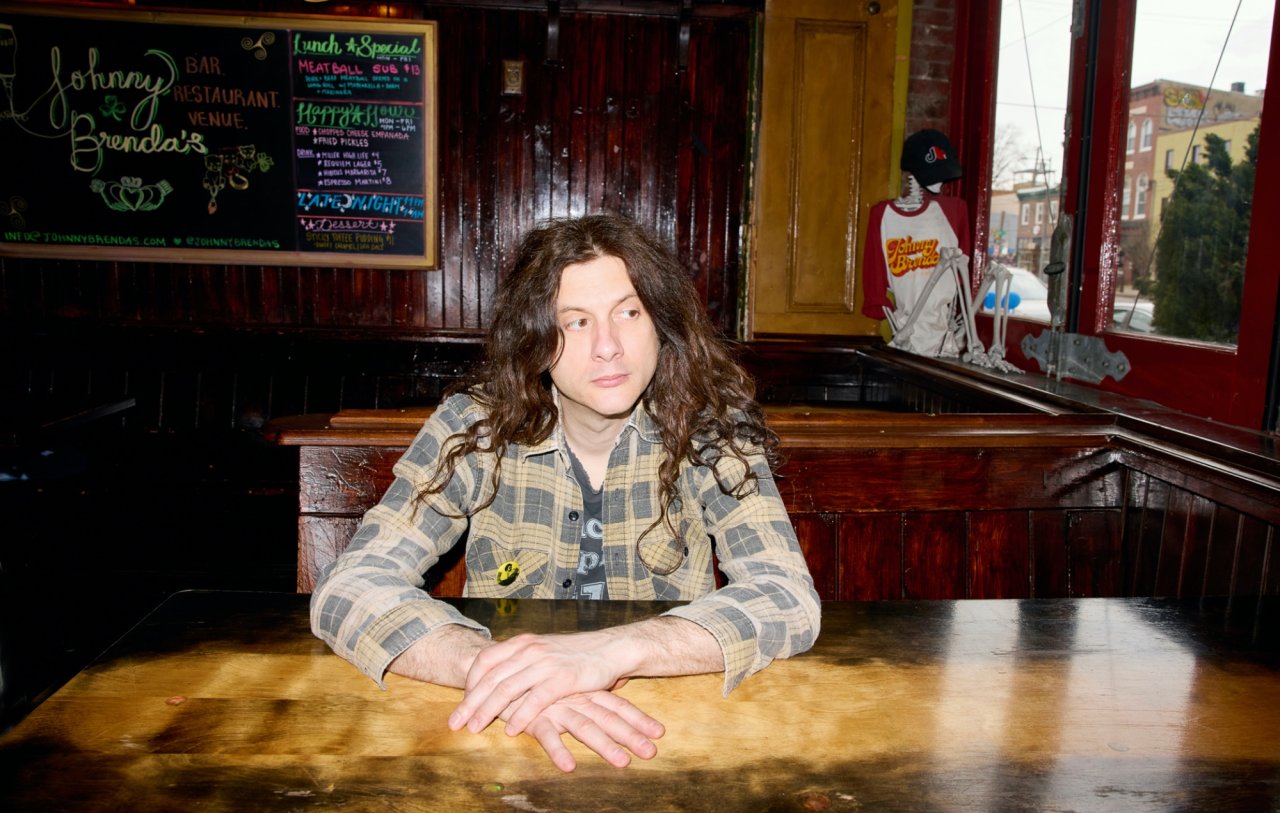 Kurt Vile y su oda a Filadelfia: ¿El indie rock puede ser punk?