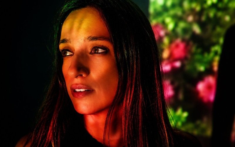 Ivette Nadal regresa con «Pedres, ocells i flors»: la canción que elige la gratitud sobre la nostalgia