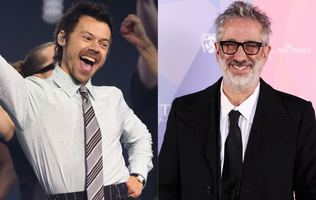 Harry Styles canta 'Three Lions' en Wembley y David Baddiel le da el visto bueno