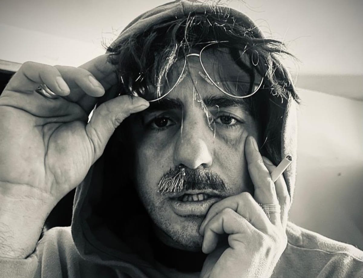 Marco Antonio Caponi se anima con Charly García: filtran imágenes de una posible bioserie
