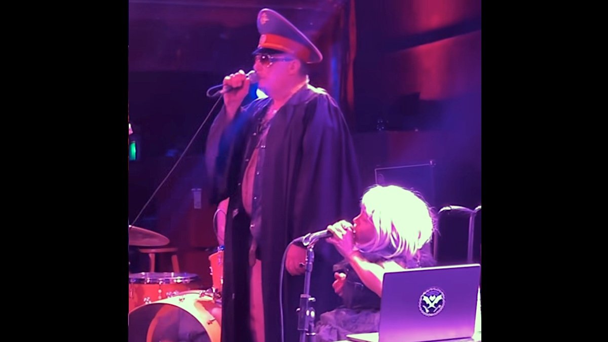 Jello Biafra volvió a los escenarios meses después de su accidente cerebrovascular